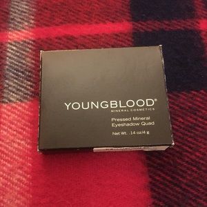 YOUNGBLOOD Pressed Mineral Eyeshadow Glamour-Eyes